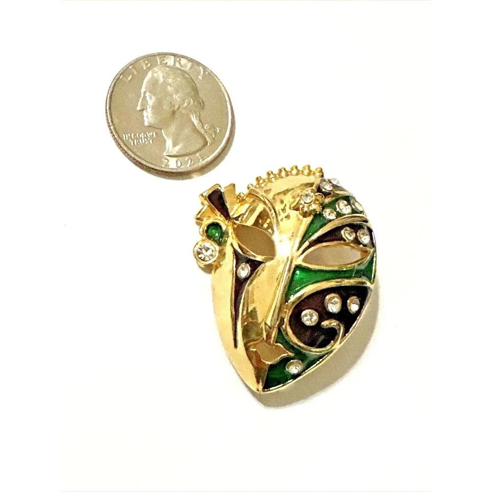 Vintage Kabuki Theater Mask Brooch Ornate Green Red Enamel Rhinestone Pin 1.75
